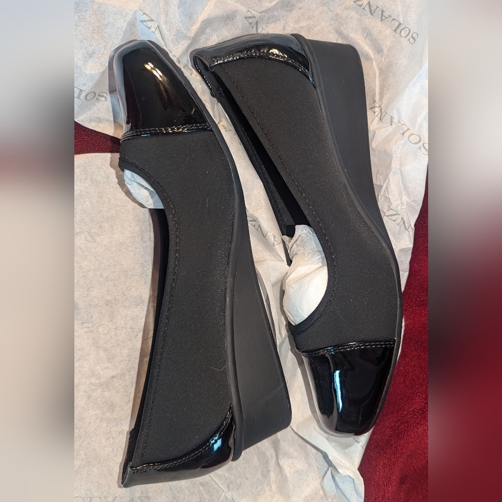 Solanz wedge ballet patent toe